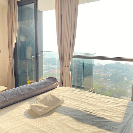 The Andromeda Condominium Seaview Pattaya Exteriör bild